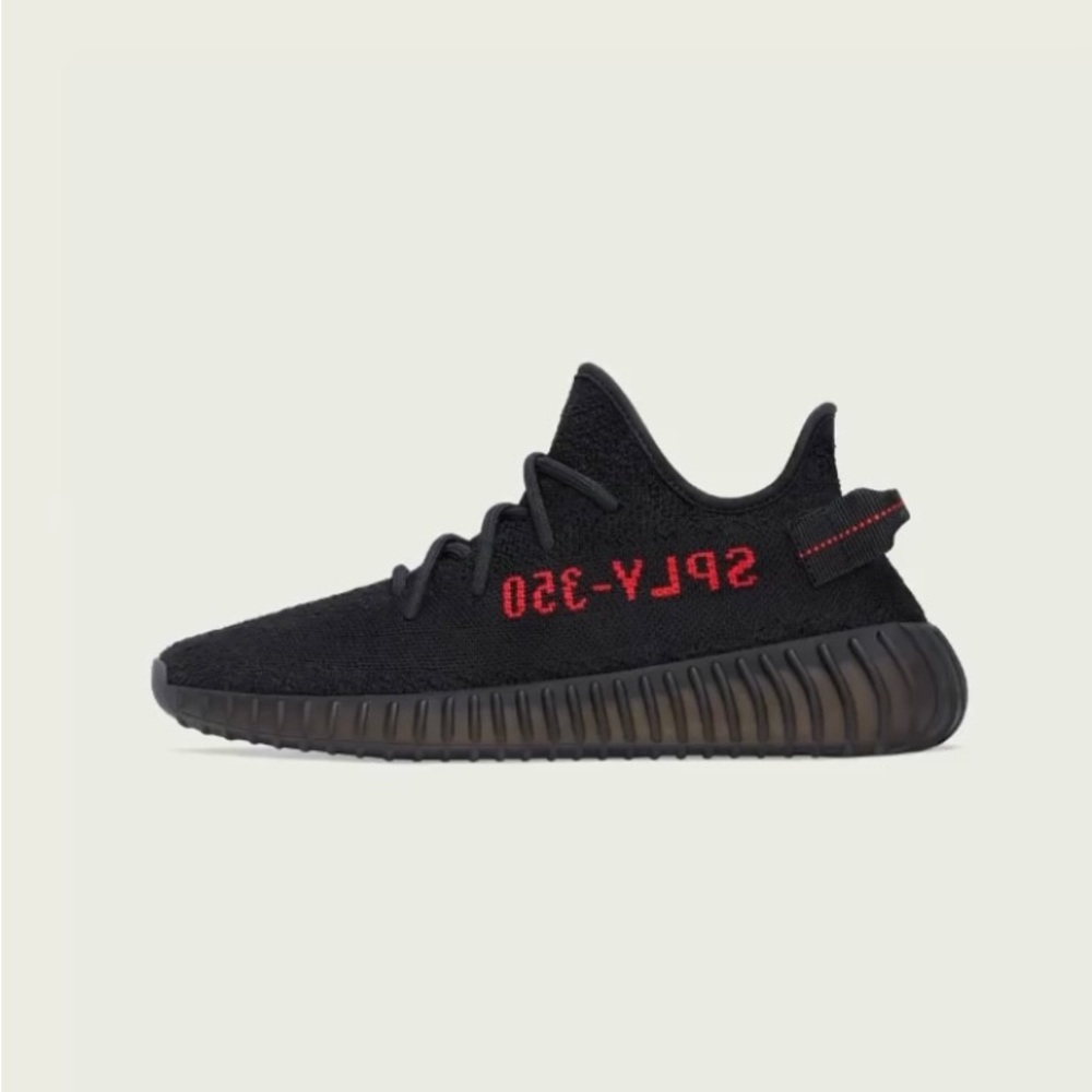 YEEZY BOOST 350 V2
Mens 9.5